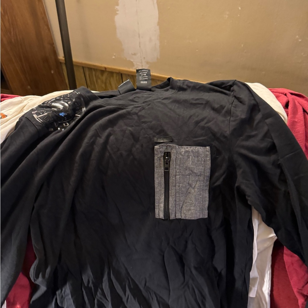 Black Long Sleeve Shirt with Gray Pocket